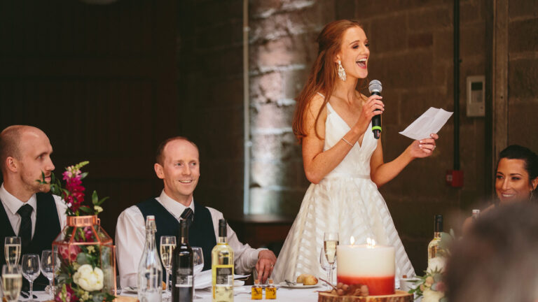 How to Make a Wedding Thank You Speech with Examples